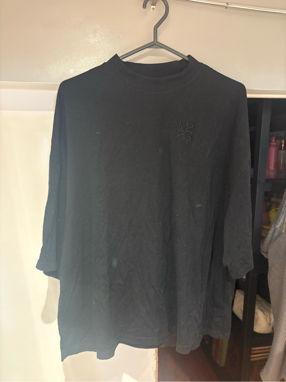 Missguided Black Relaxed Short Sleeve Tee with Chest Logo